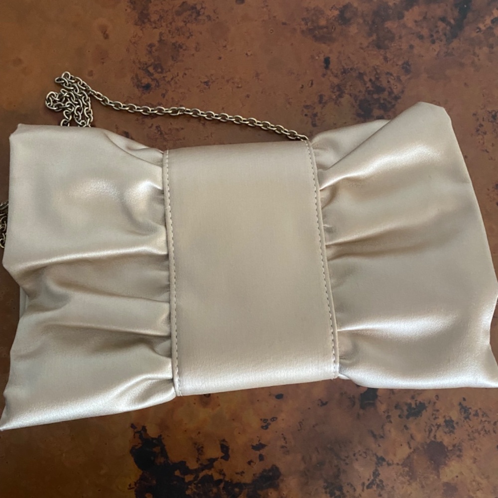 BCBG gold clutch evening bag - Picture 3 of 3
